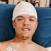 Little People's Zach Roloff cozies up with Tori and their kids for 'movie night' in new pic days after brain surgery