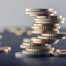 The impact of De-Dollarization on Global Marketing Strategies