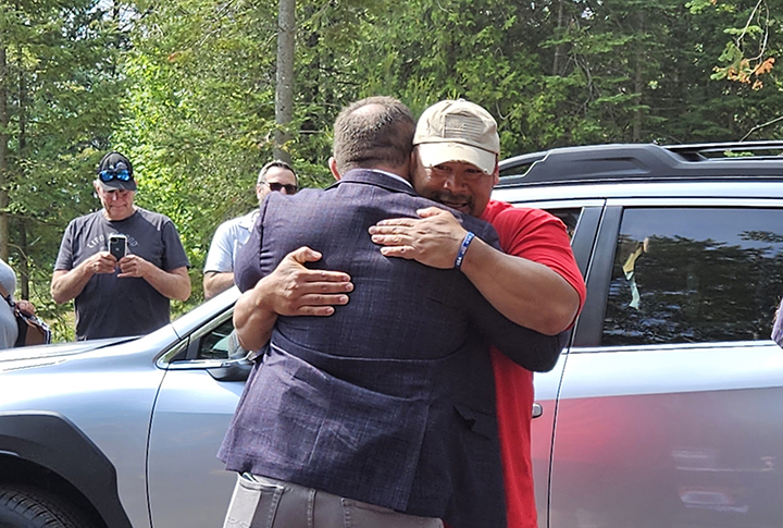 Army veteran, family greeted by new Harrisville home | News, Sports, Jobs